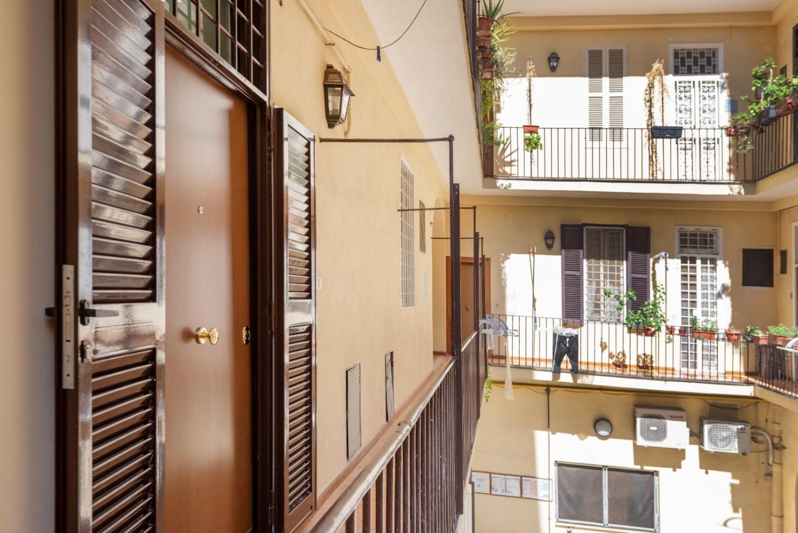 Retro Flat Termini Apartment Rome Exterior photo